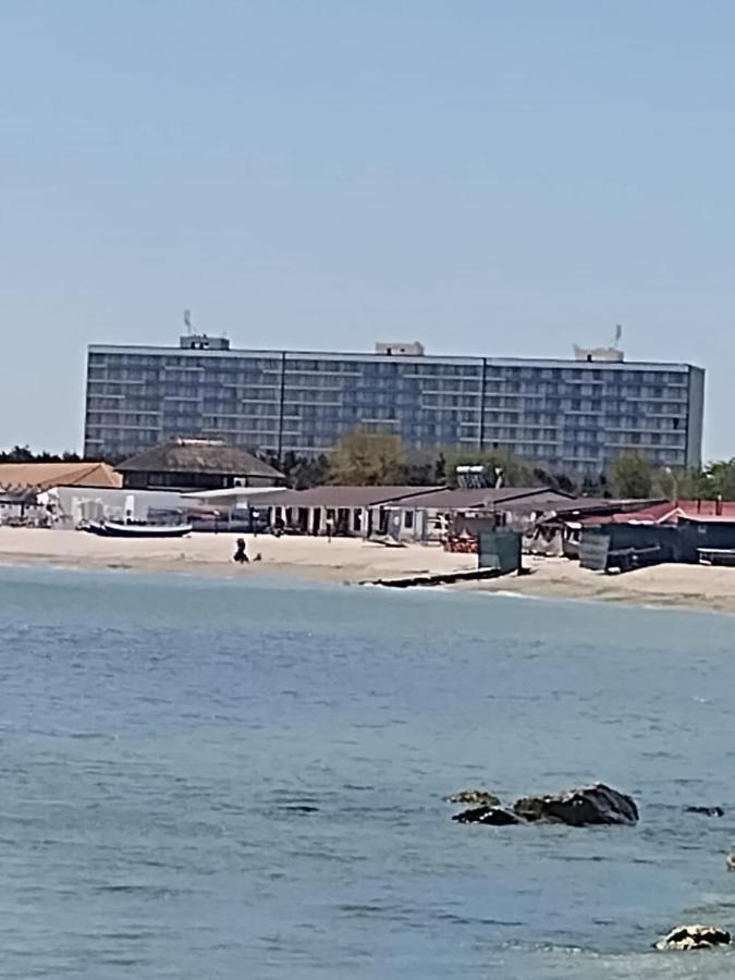 Blaxy Resort Stefi Cu Acces La Piscine Gratuit Douazeci si Trei August Bagian luar foto