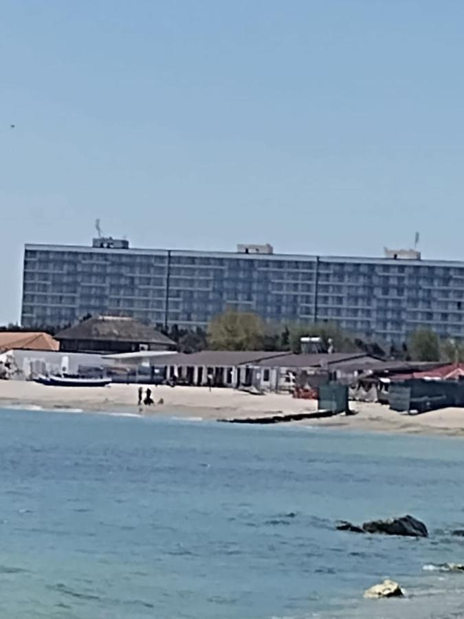 Blaxy Resort Stefi Cu Acces La Piscine Gratuit Douazeci si Trei August Bagian luar foto