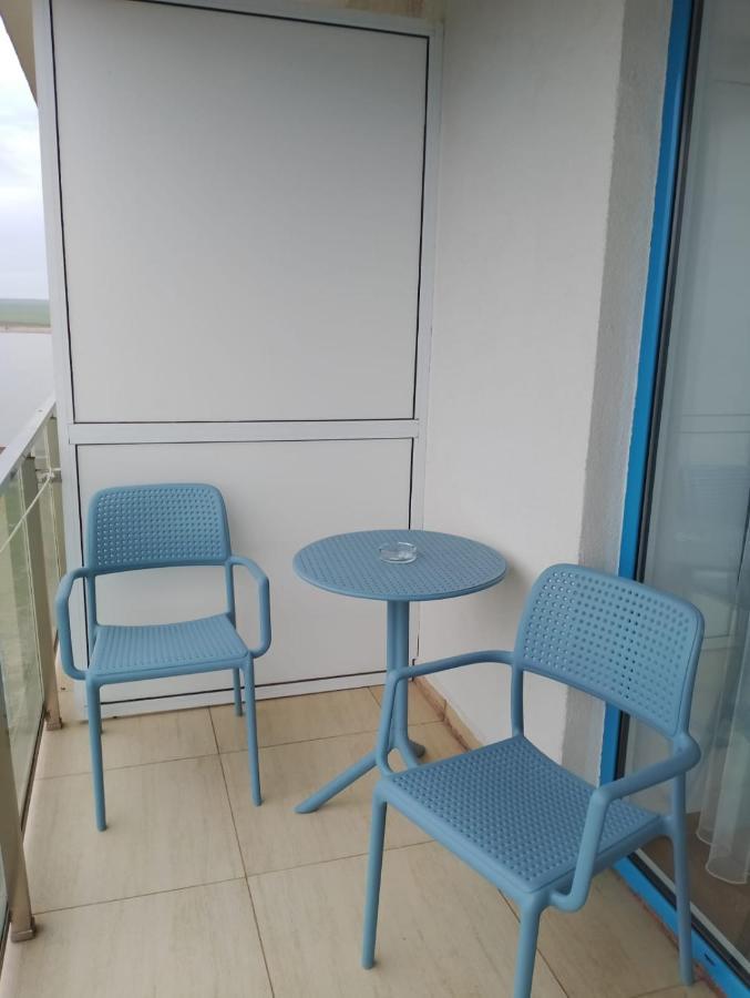 Blaxy Resort Stefi Cu Acces La Piscine Gratuit Douazeci si Trei August Bagian luar foto