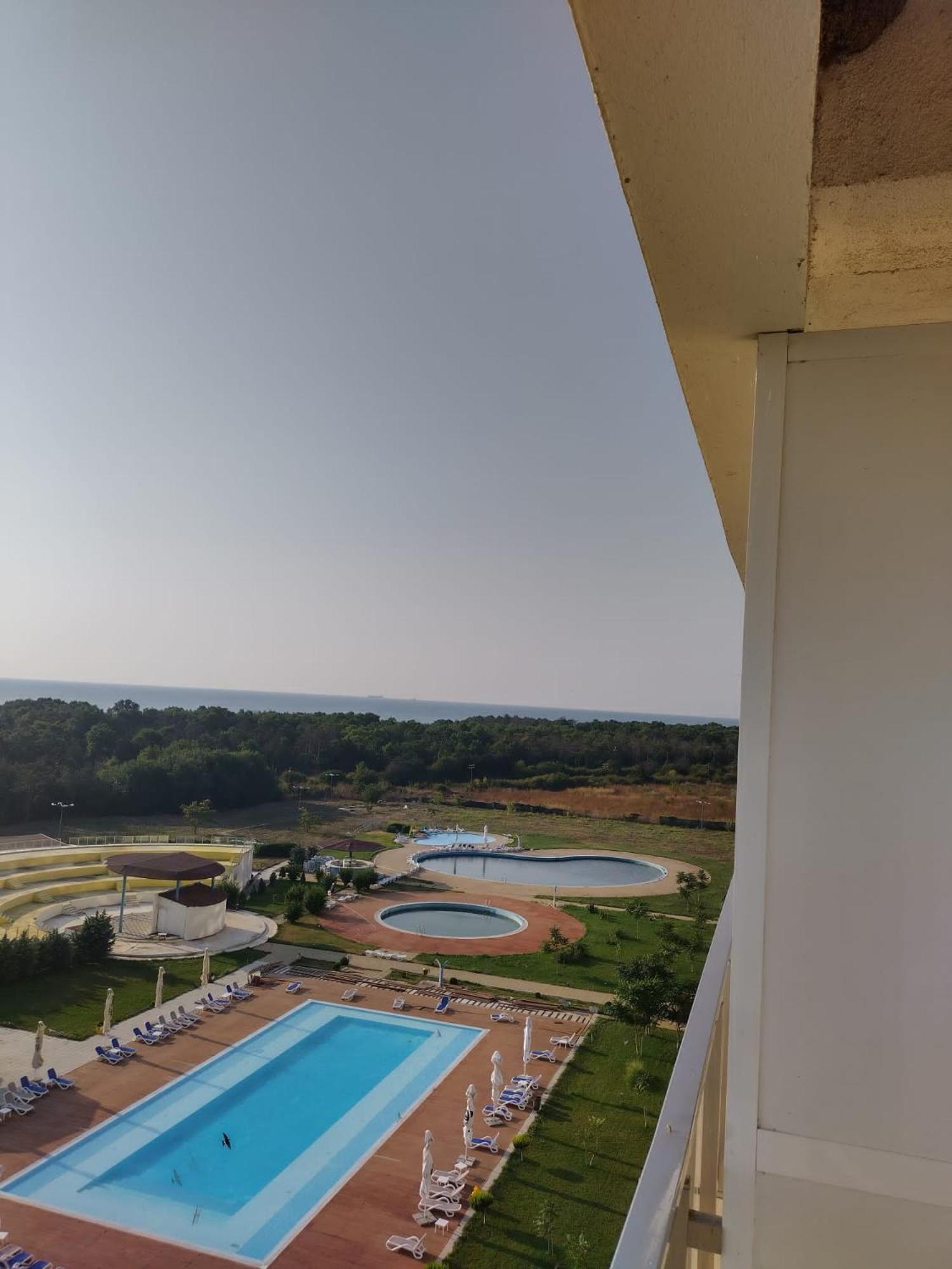 Blaxy Resort Stefi Cu Acces La Piscine Gratuit Douazeci si Trei August Bagian luar foto